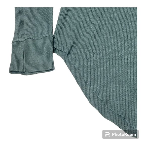 TNA ARITZIA mossy green thermal dolphin hem top, size Medium - Picture 3 of 5
